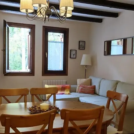 El Boj Avairent Pueblo Lejlighed Canfranc